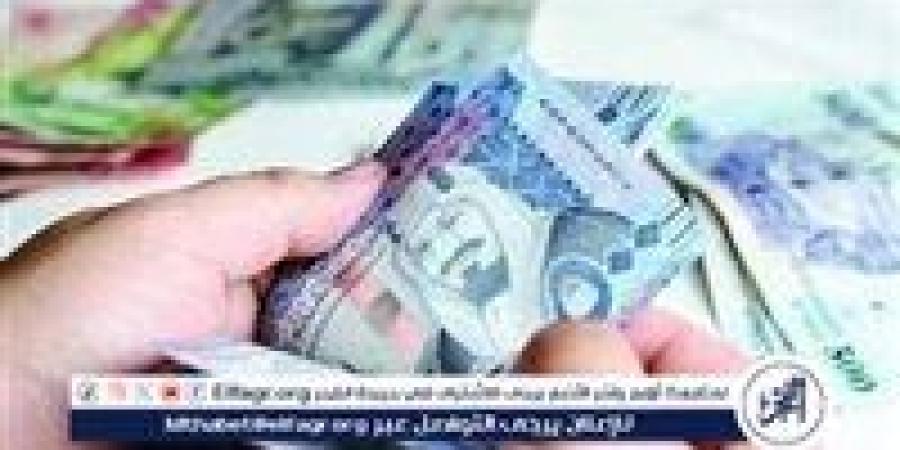 سعر الريال السعودي داخل البنوك أمام الجنيه في بداية تعاملات اليوم الإثنين 4-11-2024 - أحداث اليوم