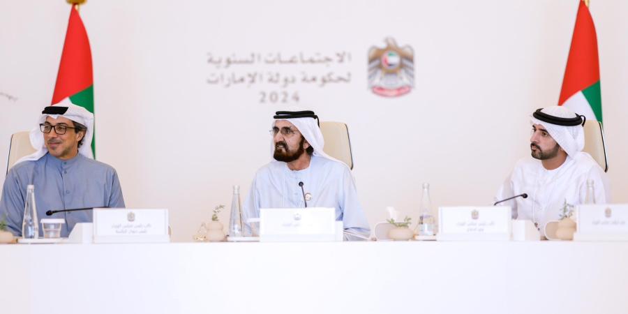 محمد بن راشد: العمل بروح الفريق الواحد مسار ثابت لتسريع المسيرة التنموية في الإمارات - أحداث اليوم